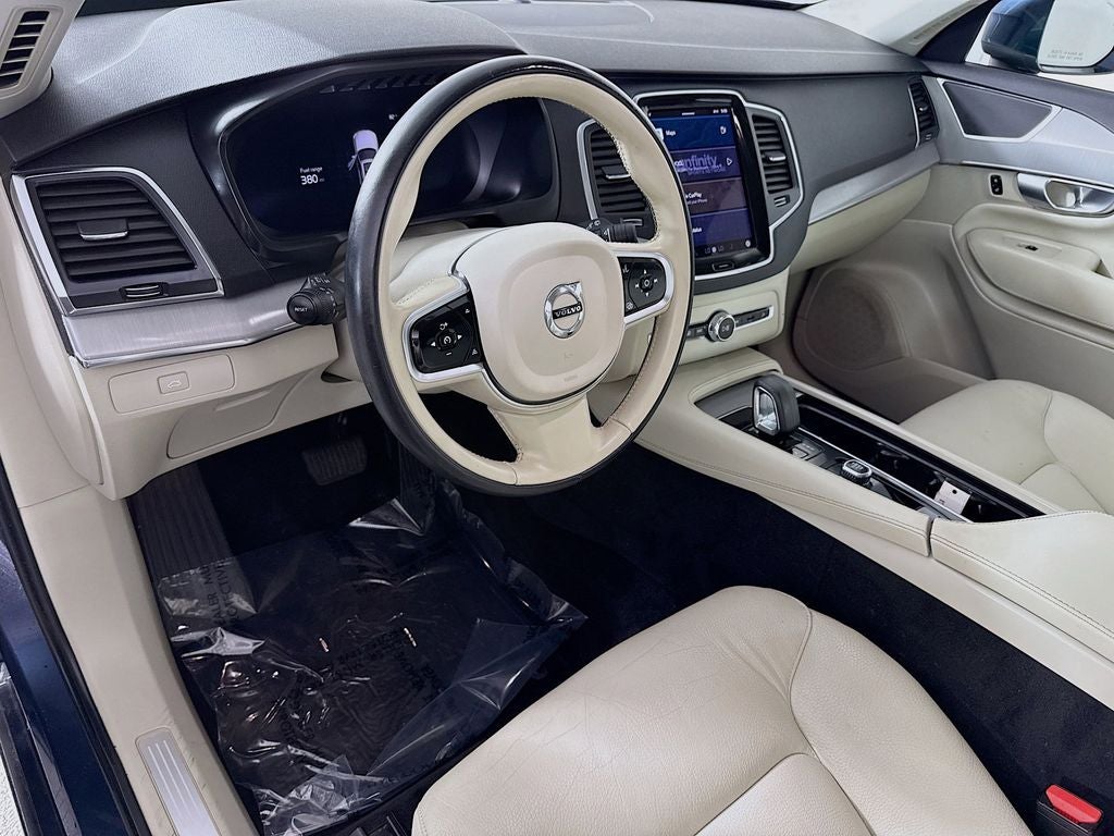 2023 Volvo XC90 B5 Core