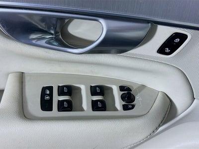 2023 Volvo XC90 B5 Core