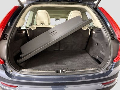 2023 Volvo XC90 B5 Core