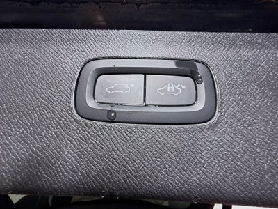 2023 Volvo XC90 B5 Core