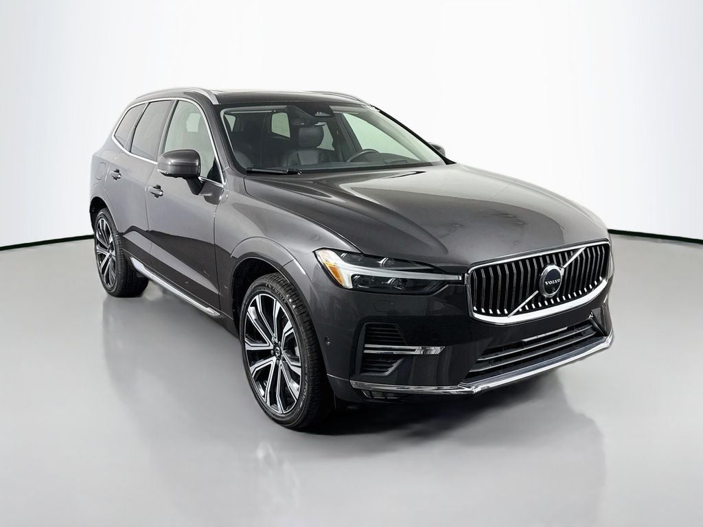 2023 Volvo XC60 B5 Ultimate Bright Theme