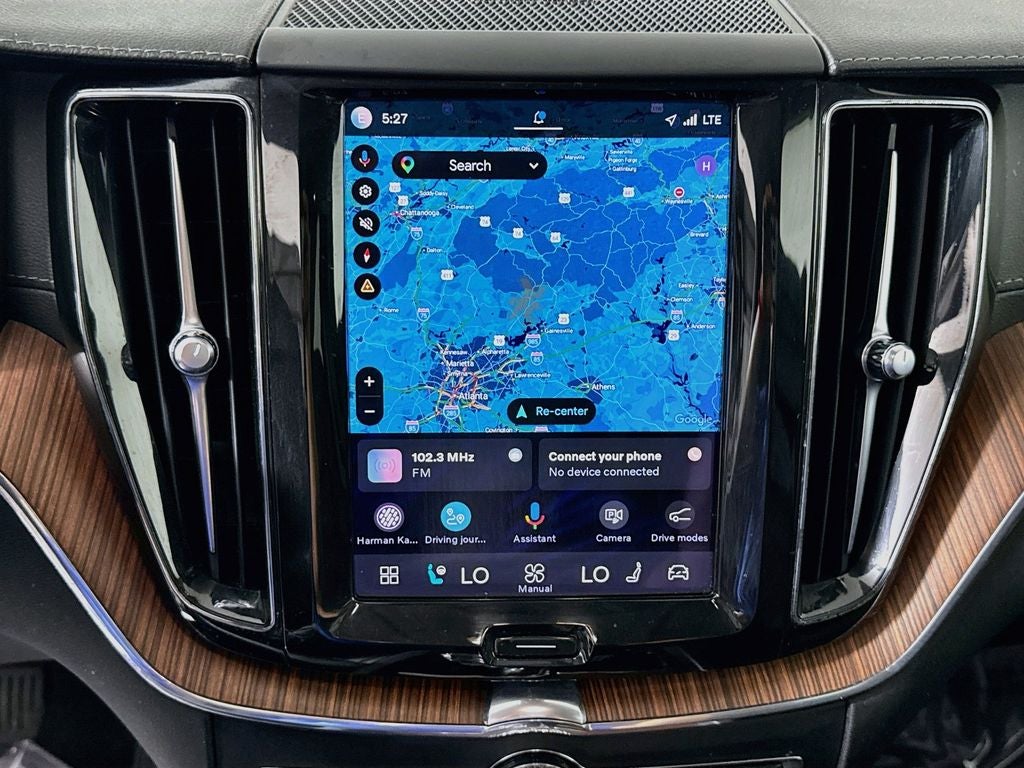 2023 Volvo XC60 B5 Ultimate Bright Theme