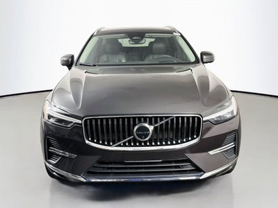 2023 Volvo XC60 B5 Ultimate Bright Theme