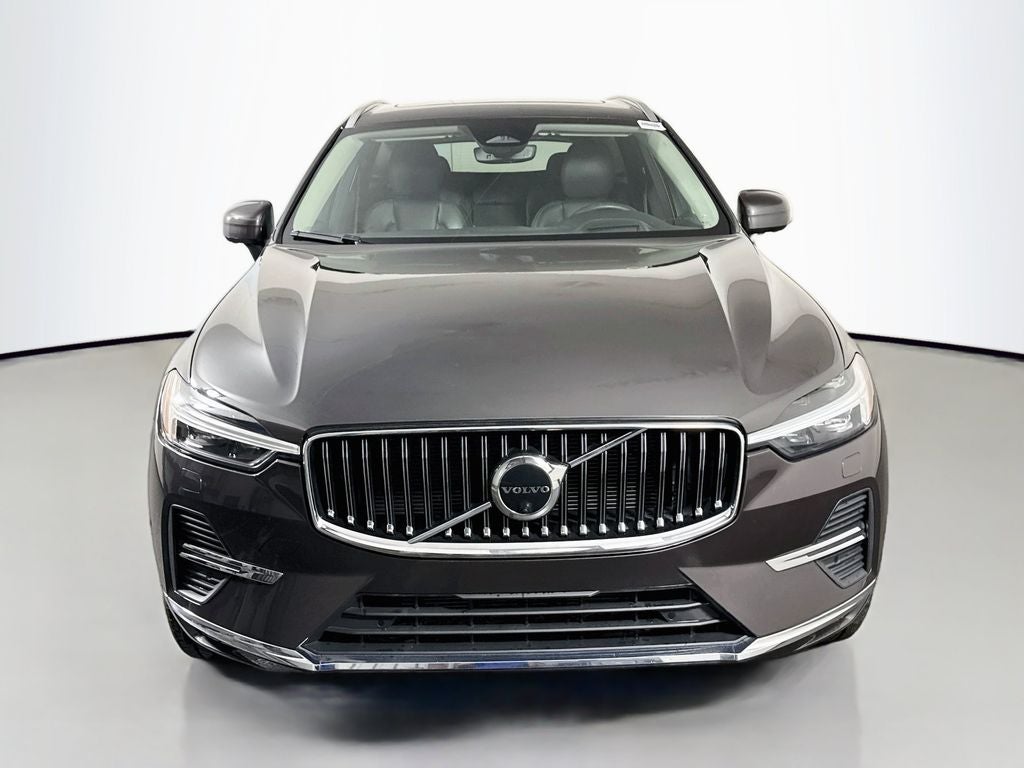 2023 Volvo XC60 B5 Ultimate Bright Theme