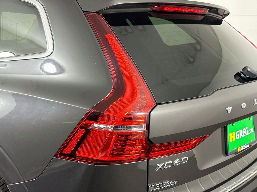 2023 Volvo XC60 B5 Ultimate Bright Theme