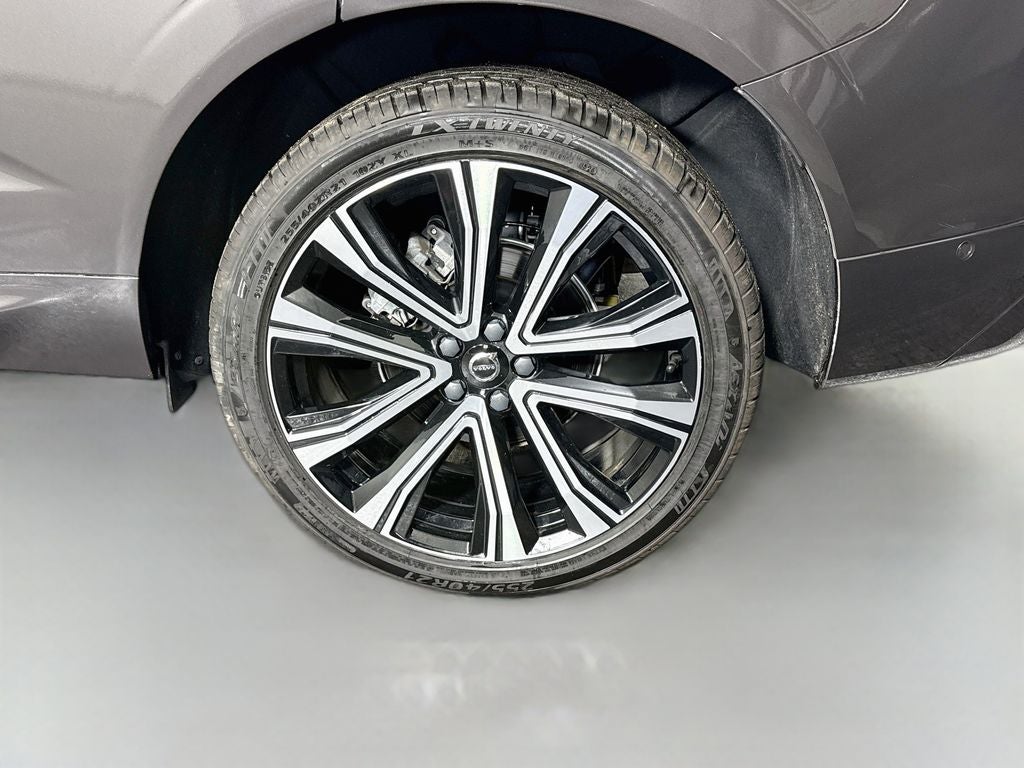 2023 Volvo XC60 B5 Ultimate Bright Theme