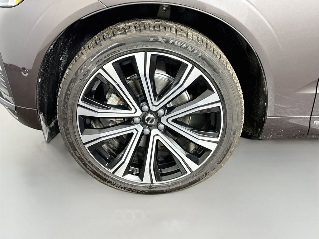 2023 Volvo XC60 B5 Ultimate Bright Theme
