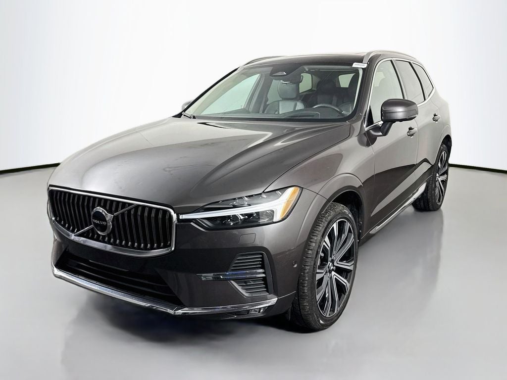 2023 Volvo XC60 B5 Ultimate Bright Theme