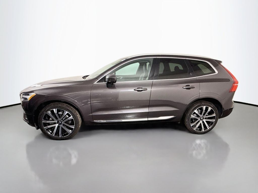 2023 Volvo XC60 B5 Ultimate Bright Theme