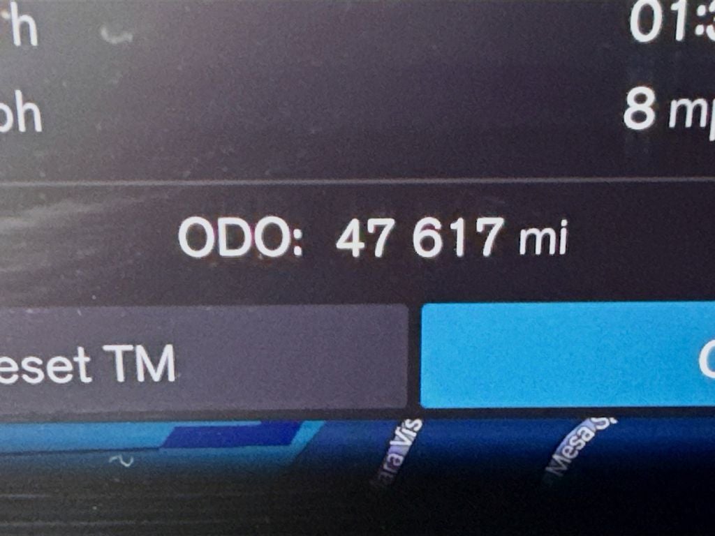 2023 Volvo XC40 B5 Plus Bright Theme
