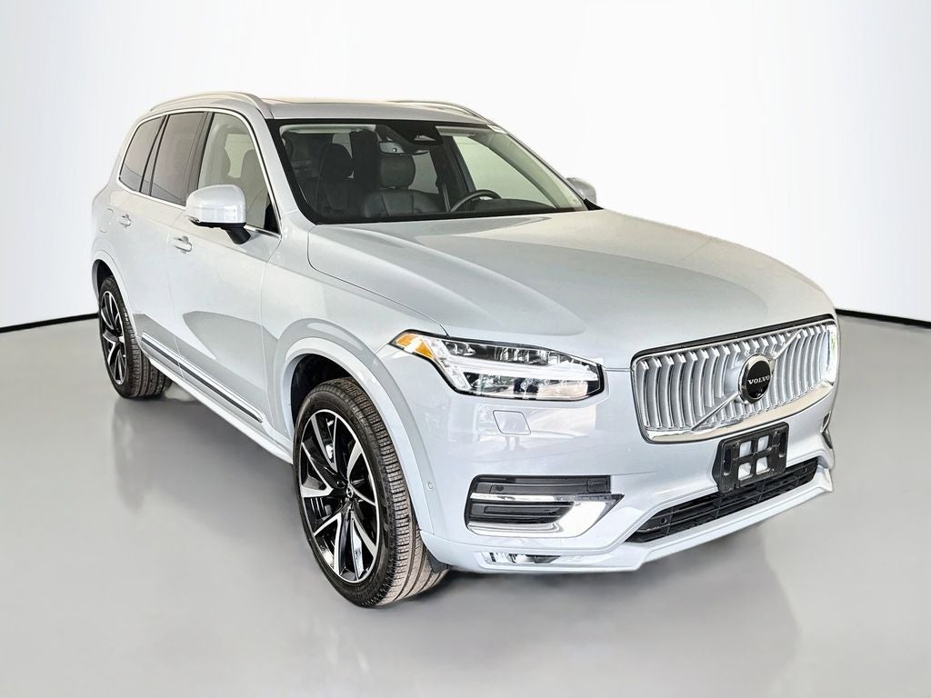 2025 Volvo XC90 B5 Plus