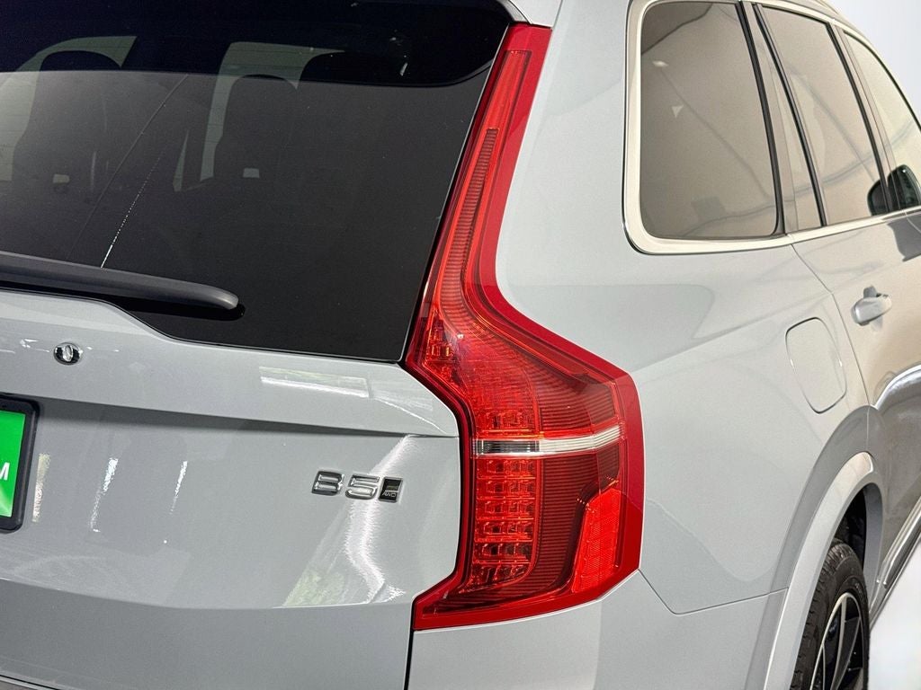 2025 Volvo XC90 B5 Plus