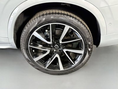 2025 Volvo XC90 B5 Plus