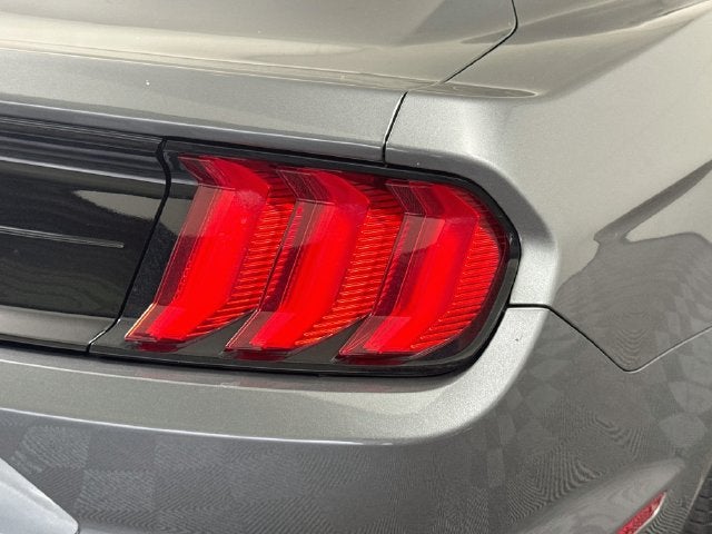 2022 Ford Mustang EcoBoost