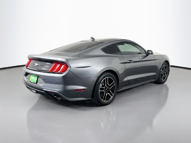 2022 Ford Mustang EcoBoost