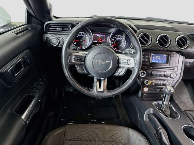 2017 Ford Mustang V6