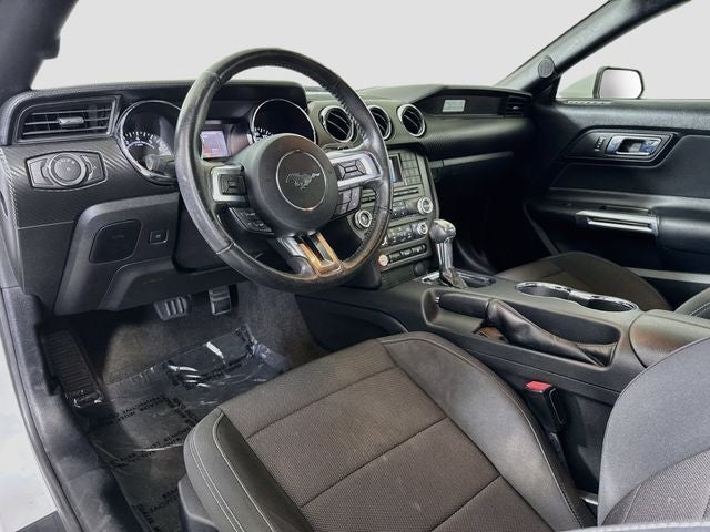 2017 Ford Mustang V6