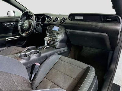 2017 Ford Mustang V6