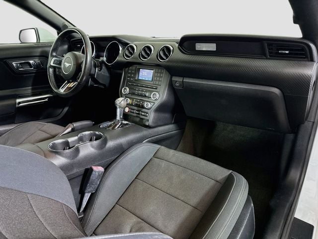2017 Ford Mustang V6