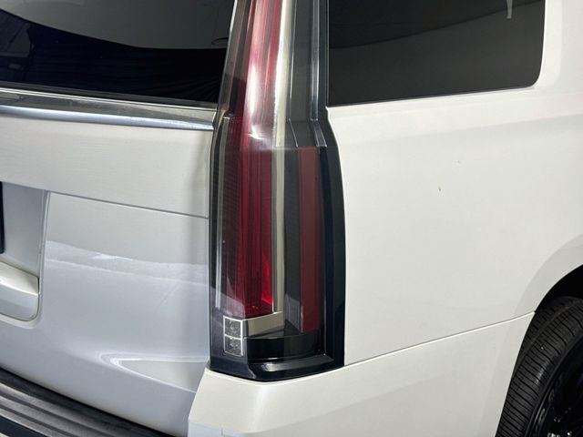 2019 Cadillac Escalade Platinum Edition