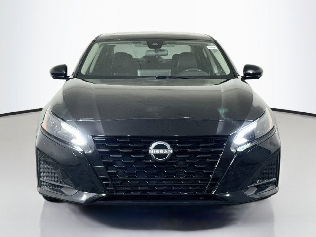 2024 Nissan Altima 2.0 SR