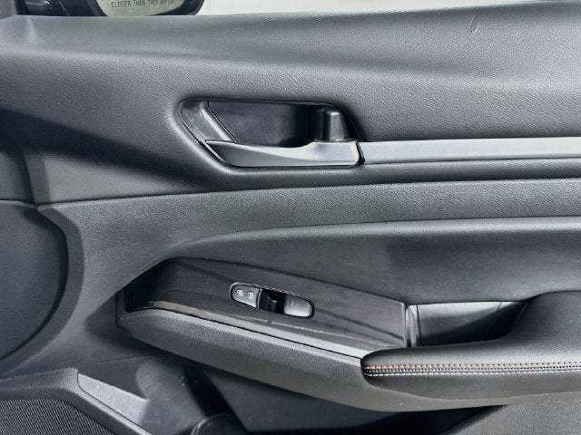 2024 Nissan Altima 2.0 SR