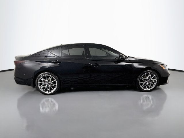 2024 Nissan Altima 2.0 SR