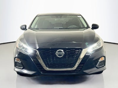 2021 Nissan Altima 2.0 SR