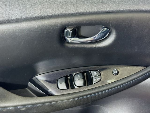 2021 Nissan Leaf SV