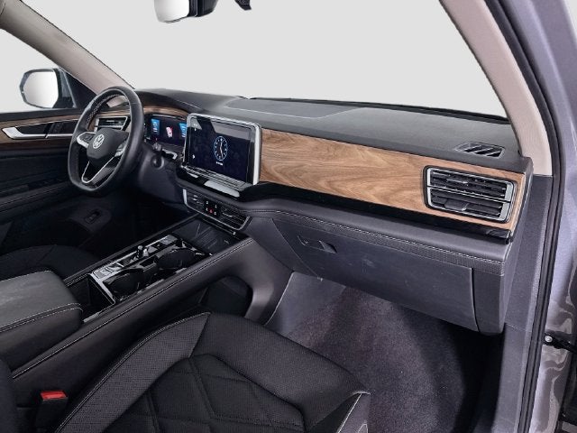 2026 Volkswagen Atlas SE w/Technology