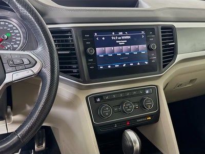 2021 Volkswagen Atlas 3.6L V6 SE w/Technology R-Line