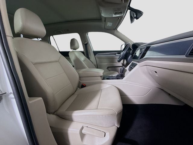 2021 Volkswagen Atlas 3.6L V6 SE w/Technology R-Line