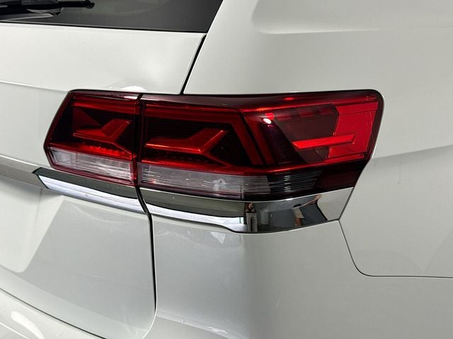 2021 Volkswagen Atlas 3.6L V6 SE w/Technology R-Line