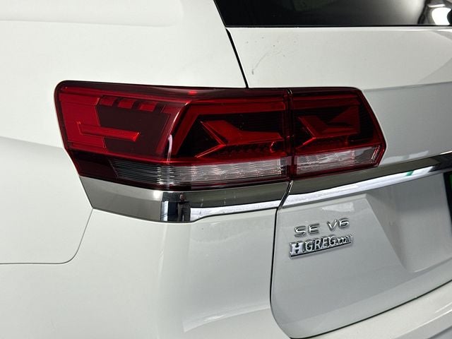 2021 Volkswagen Atlas 3.6L V6 SE w/Technology R-Line