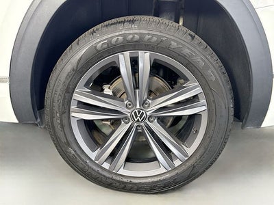 2021 Volkswagen Atlas 3.6L V6 SE w/Technology R-Line