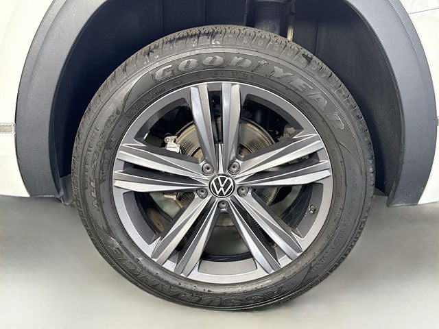 2021 Volkswagen Atlas 3.6L V6 SE w/Technology R-Line
