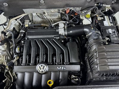 2021 Volkswagen Atlas 3.6L V6 SE w/Technology R-Line