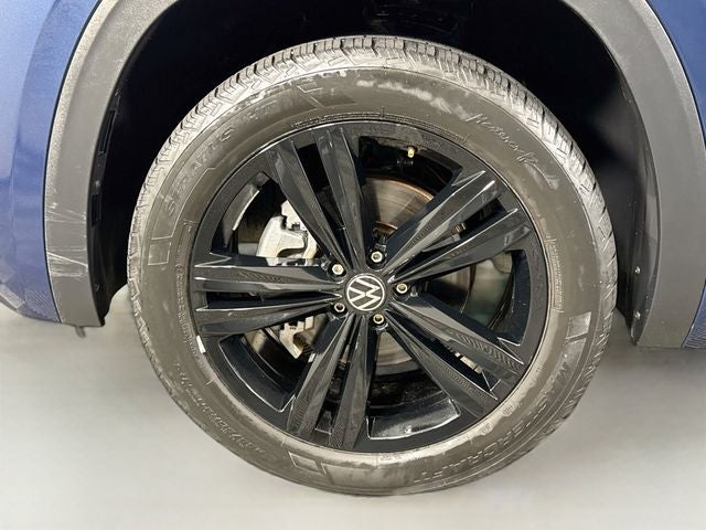 2023 Volkswagen Atlas Cross Sport 2.0T SEL R-Line Black