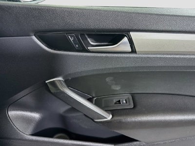 2022 Volkswagen Passat 2.0T SE