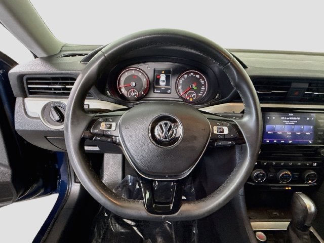 2022 Volkswagen Passat 2.0T SE