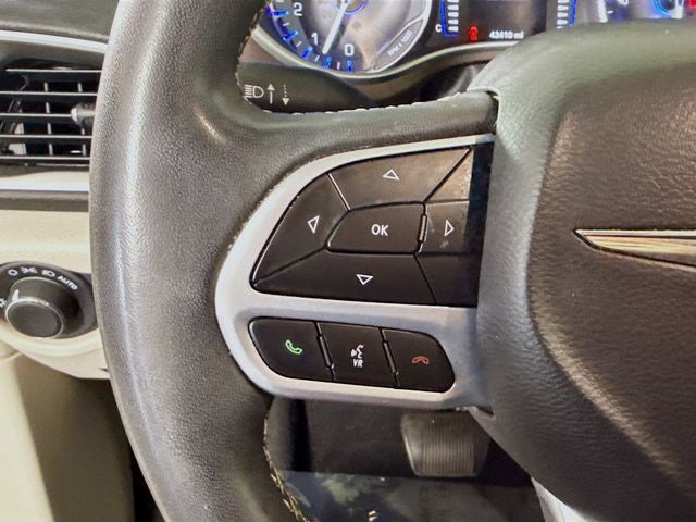 2022 Chrysler Voyager LX