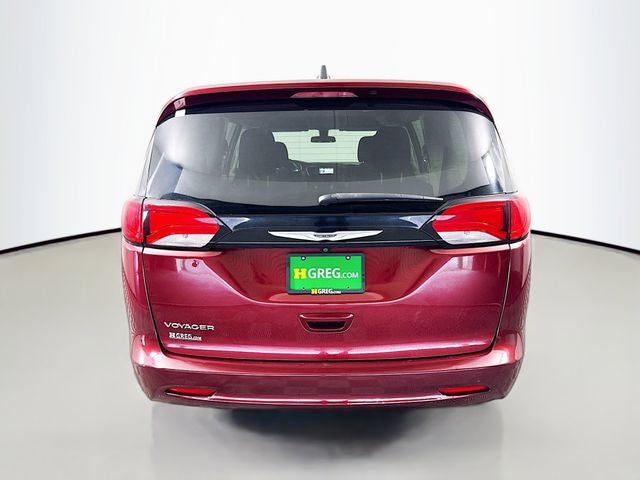 2022 Chrysler Voyager LX