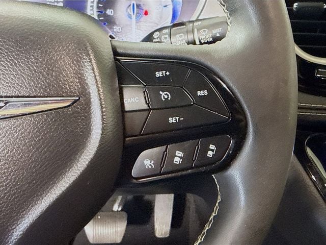 2023 Chrysler Pacifica Touring