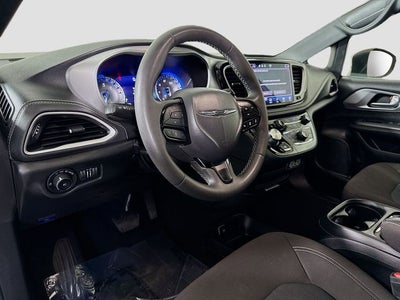 2023 Chrysler Pacifica Touring