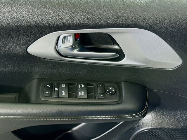2023 Chrysler Pacifica Touring