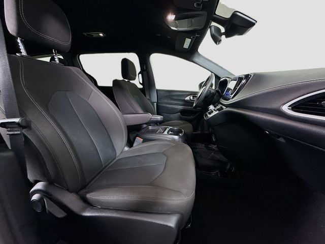 2023 Chrysler Pacifica Touring
