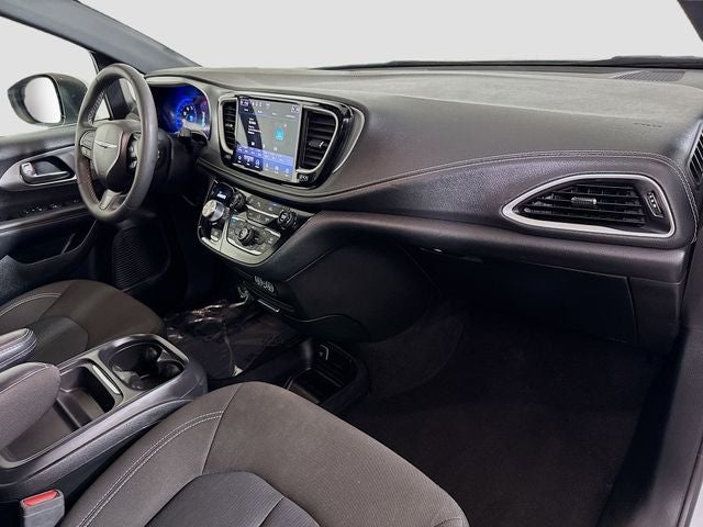 2023 Chrysler Pacifica Touring