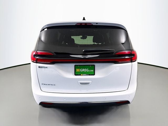 2023 Chrysler Pacifica Touring
