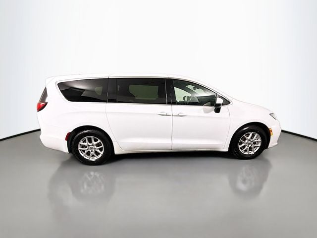 2023 Chrysler Pacifica Touring