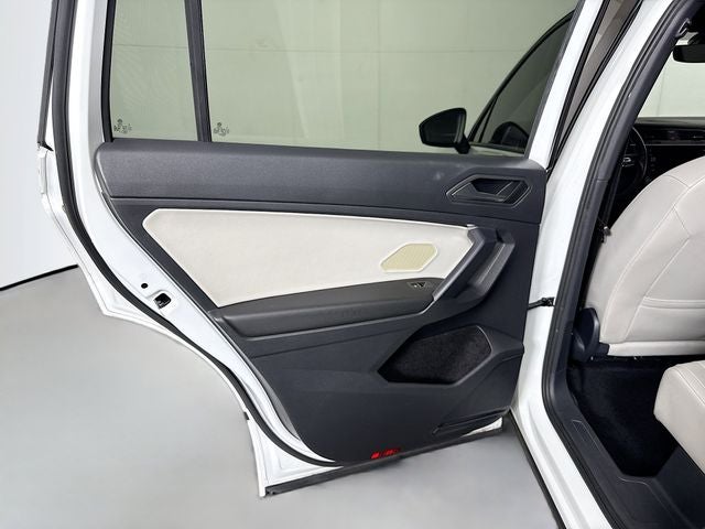 2021 Volkswagen Tiguan 2.0T SE R-Line Black